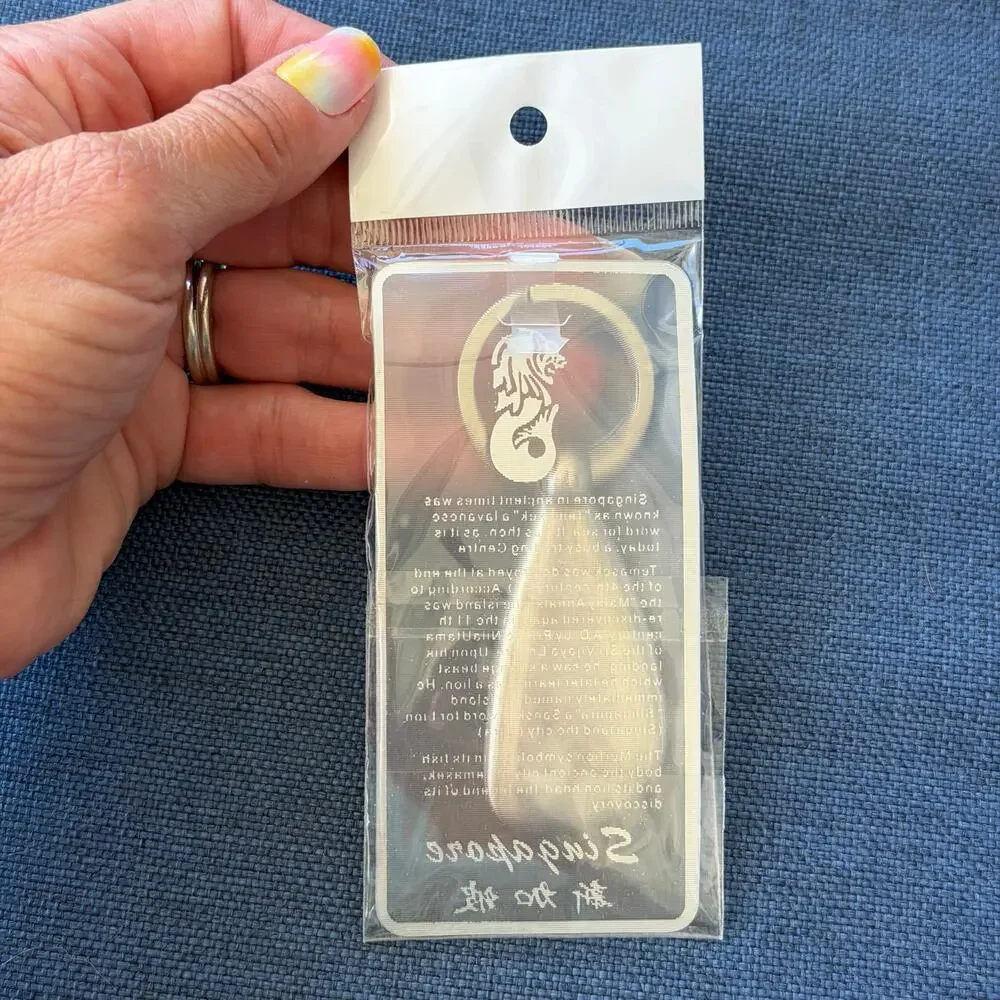 Singapore Keychain Merlion Silver Metal Key Ring Heavy Teardrop NOS Opened